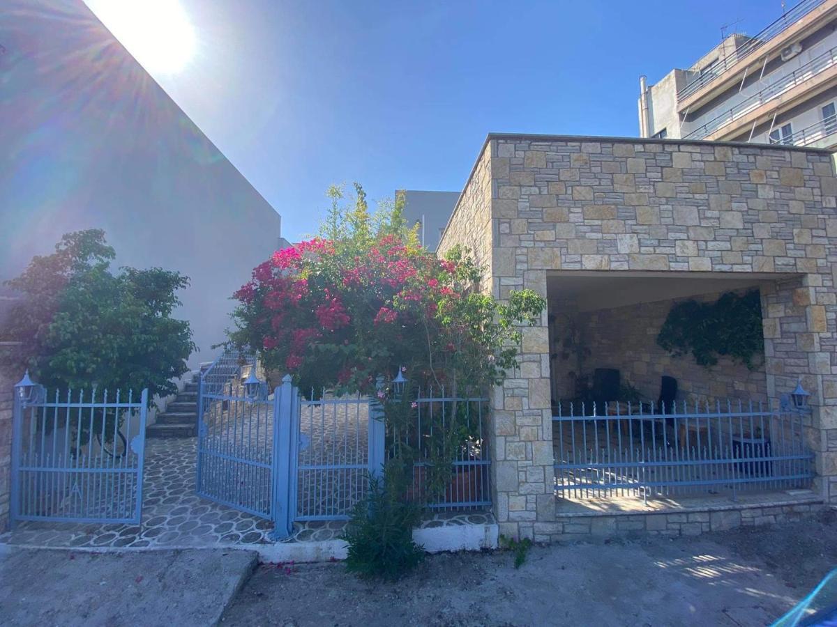 Πέτρινο Στη Θάλασσα Apartment นาฟปาคตอส ภายนอก รูปภาพ