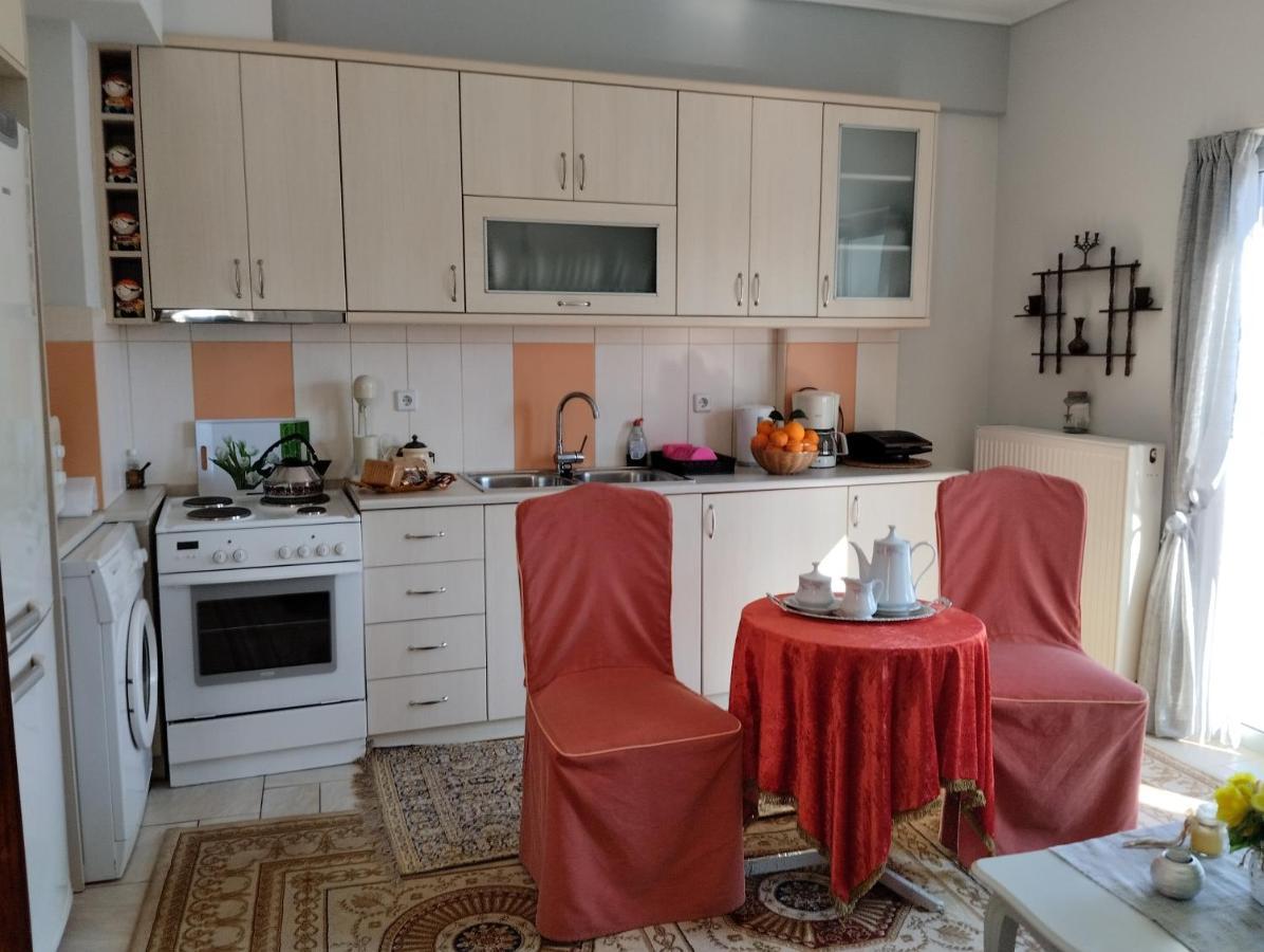 Πέτρινο Στη Θάλασσα Apartment นาฟปาคตอส ภายนอก รูปภาพ