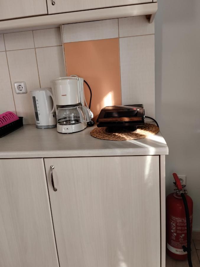 Πέτρινο Στη Θάλασσα Apartment นาฟปาคตอส ภายนอก รูปภาพ