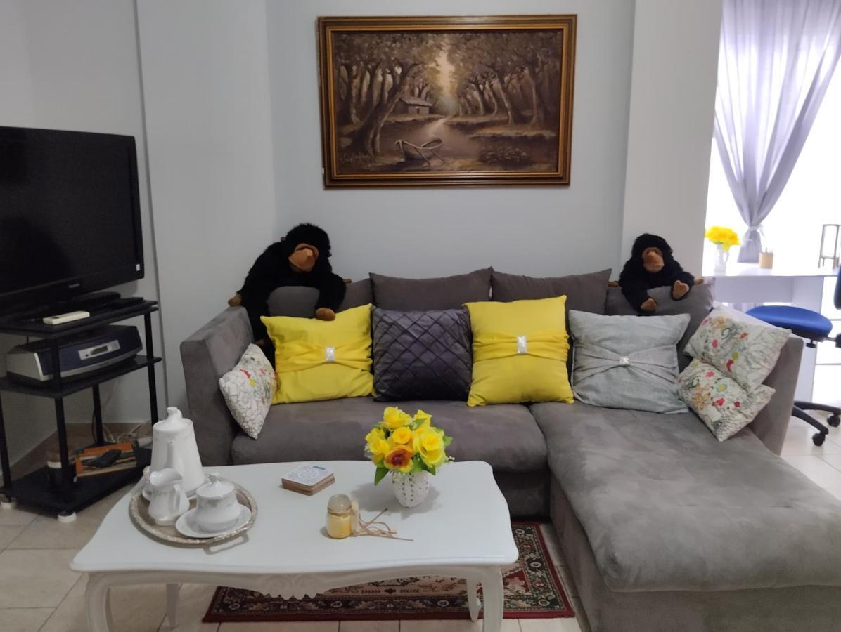 Πέτρινο Στη Θάλασσα Apartment นาฟปาคตอส ภายนอก รูปภาพ
