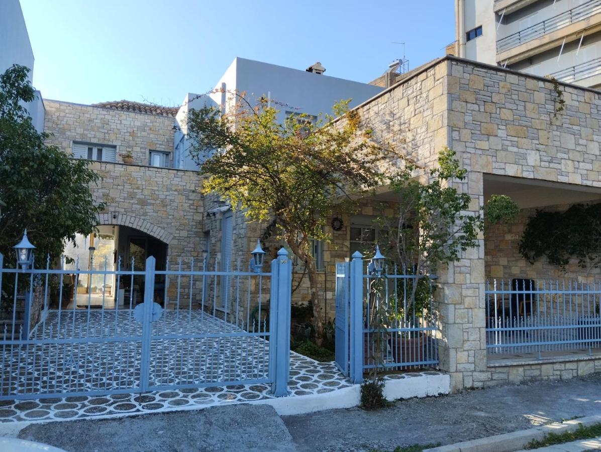 Πέτρινο Στη Θάλασσα Apartment นาฟปาคตอส ภายนอก รูปภาพ